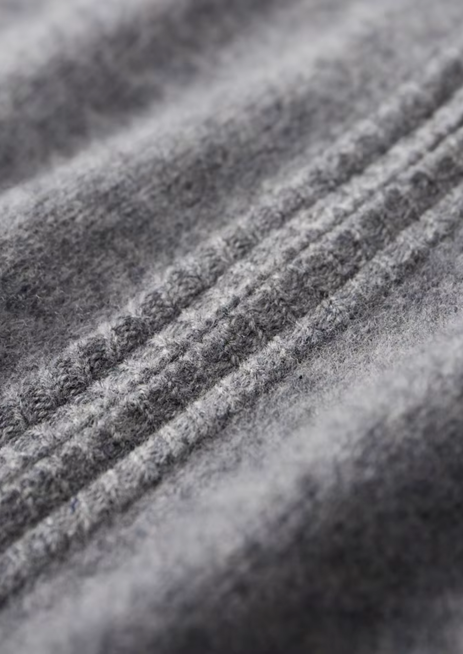 SIGNATURE MERIFIELD™ TWO-TONE ZIP CARDIGAN
