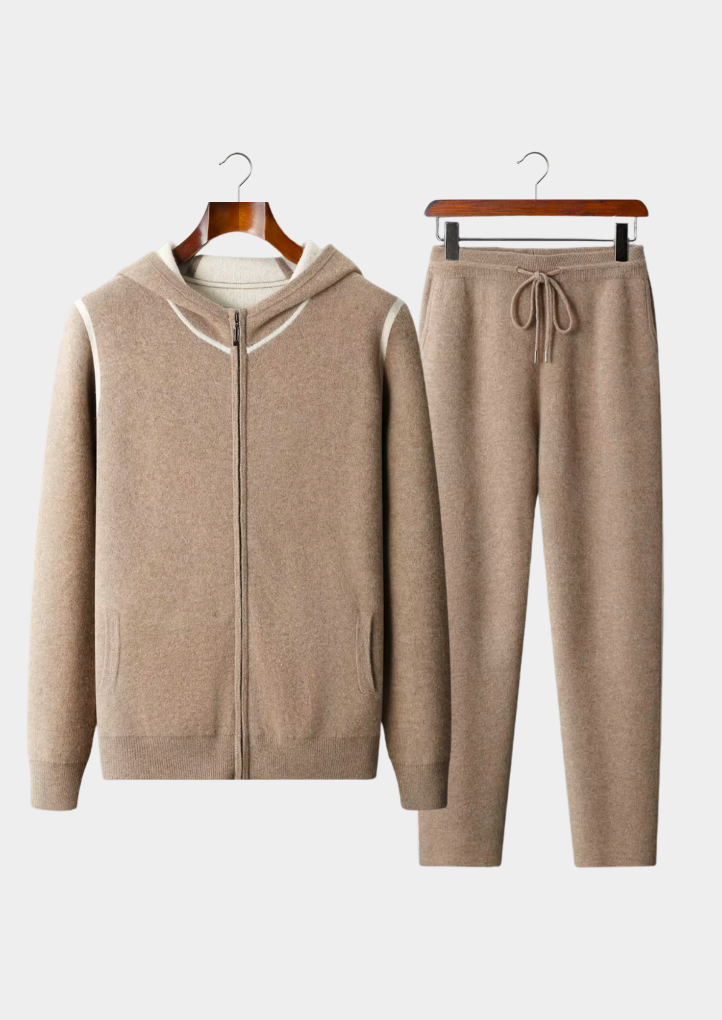 MAISON CASHCRAFT™ LEISURE SET
