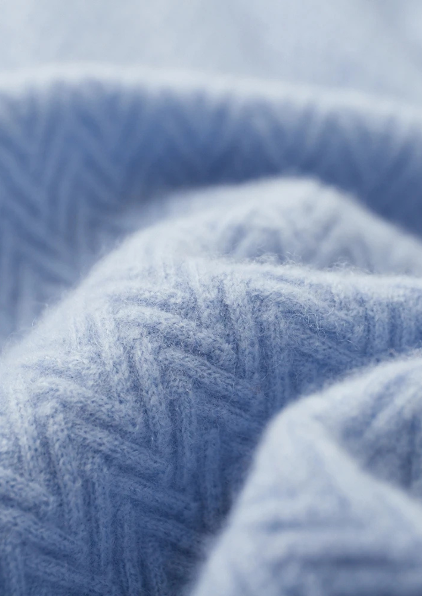 MAISON CASHCRAFT™ ZIGZAG BUTTON SWEATER