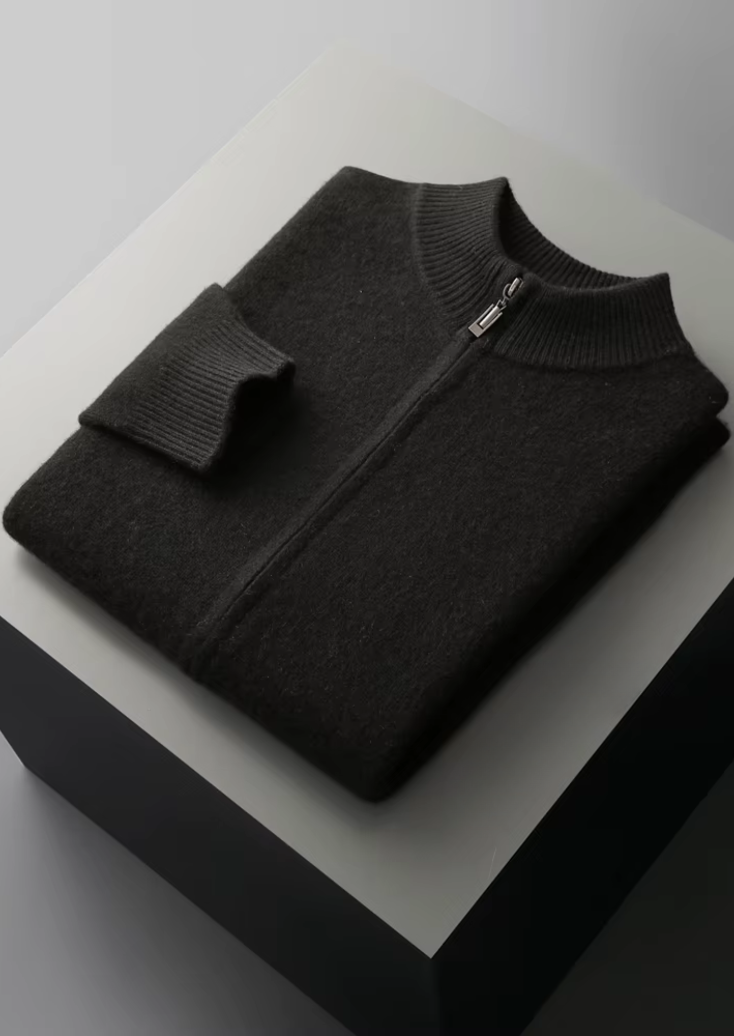 SIGNATURE MERIFIELD™ ZIPPER CARDIGAN