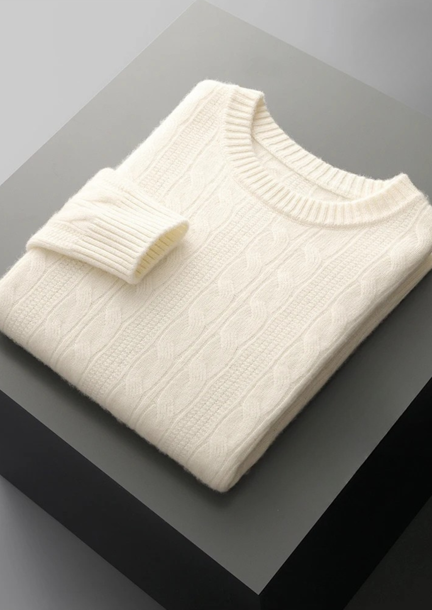 SIGNATURE MERIFIELD™ CABLE CREWNECK