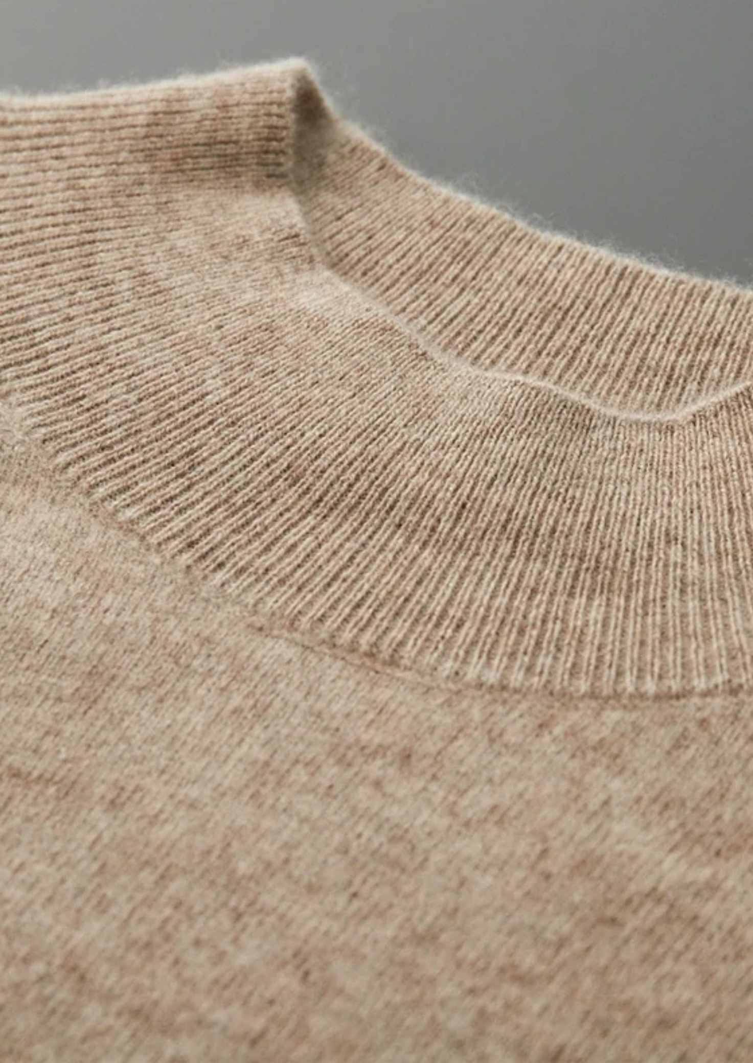 SIGNATURE MERIFIELD™ RAGLAN MOCKNECK