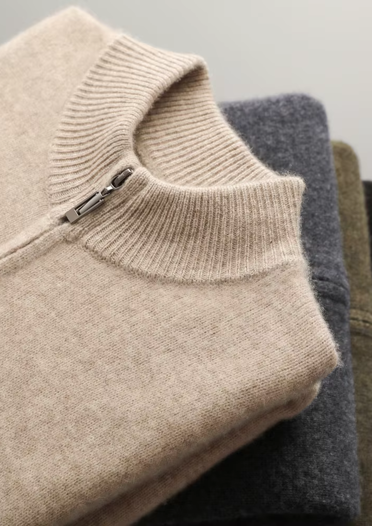 SIGNATURE MERIFIELD™ ZIPPER CARDIGAN