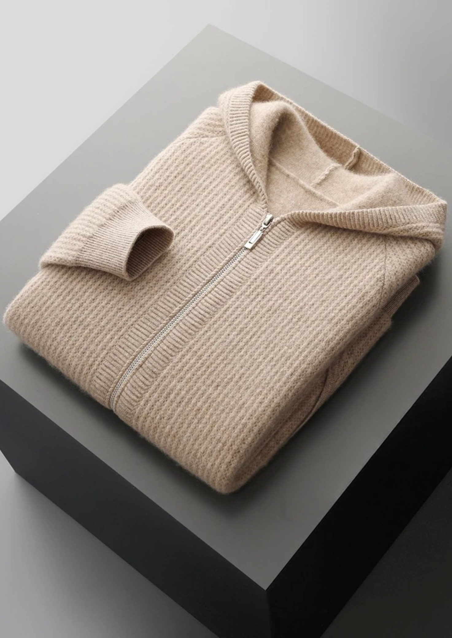 SIGNATURE MERIFIELD™ RIBBED ZIPPER HOODIE
