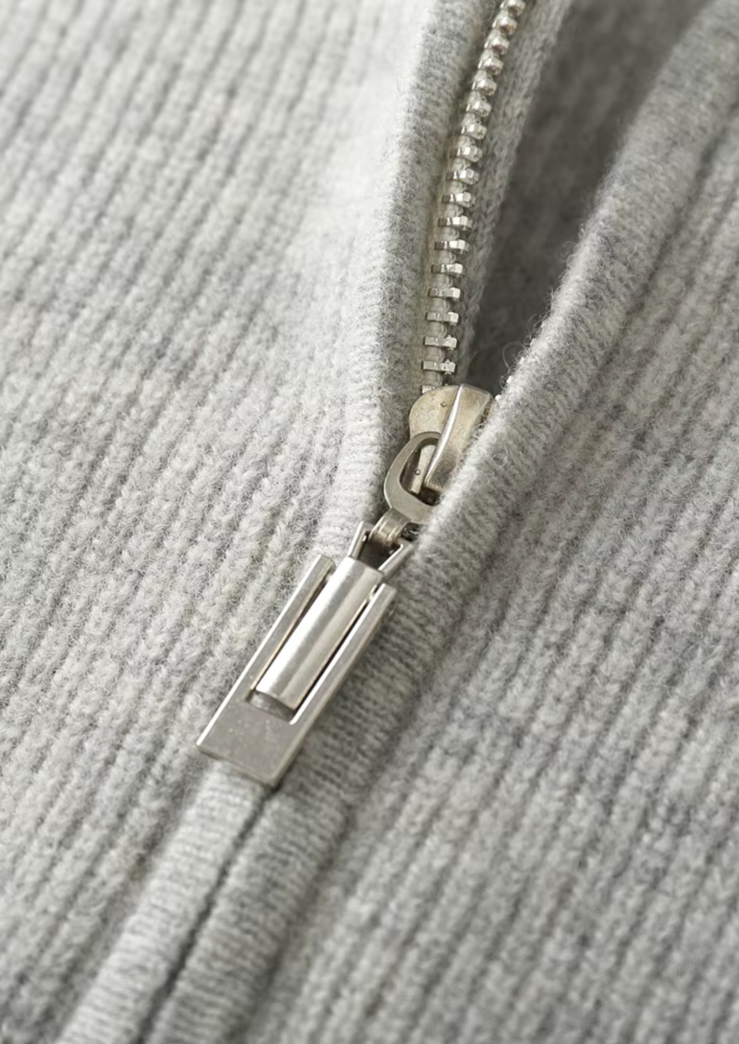 SIGNATURE MERIFIELD™ RIBBED ZIP HOODIE