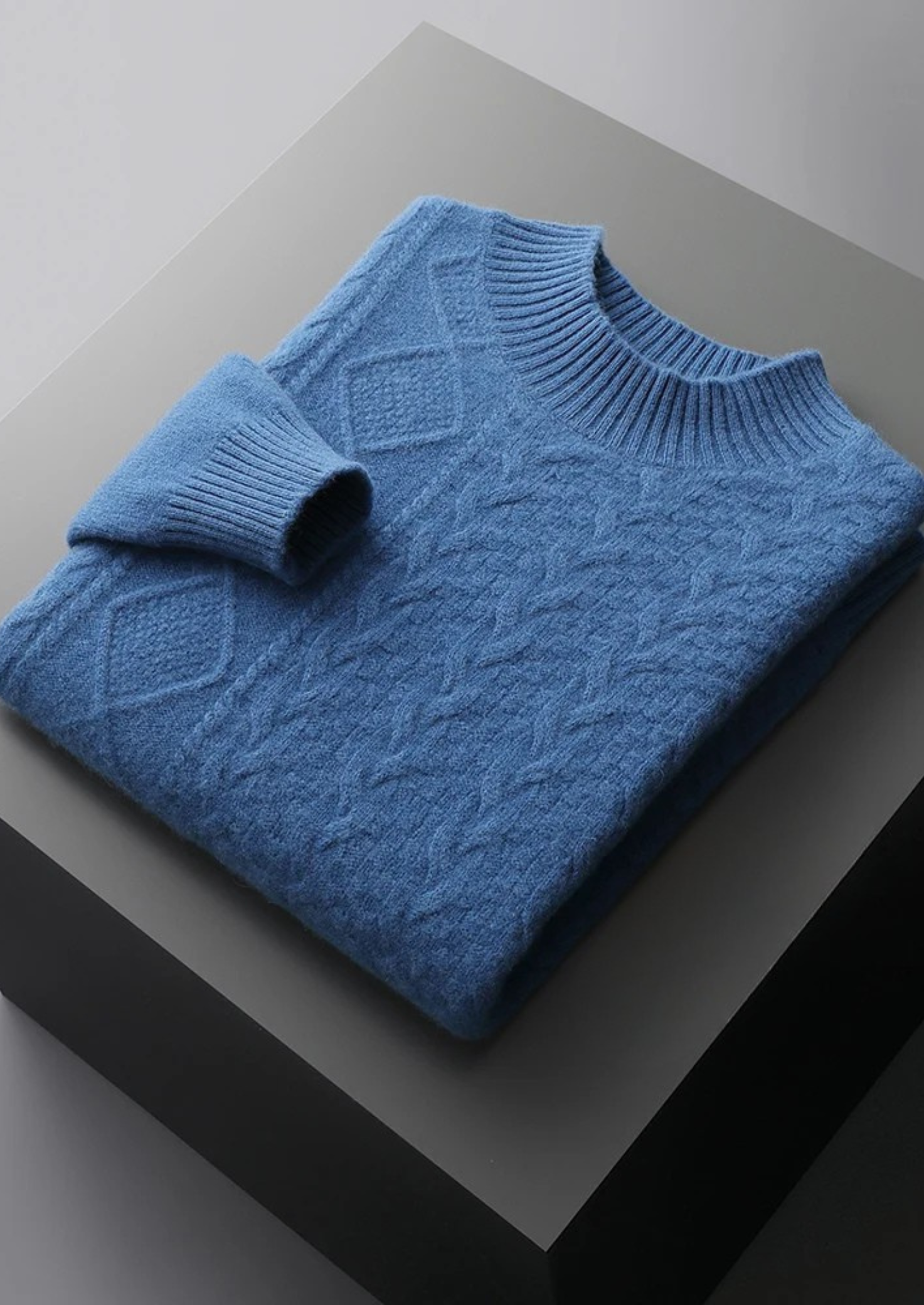 SIGNATURE MERIFIELD™ JACQUARD MOCKNECK