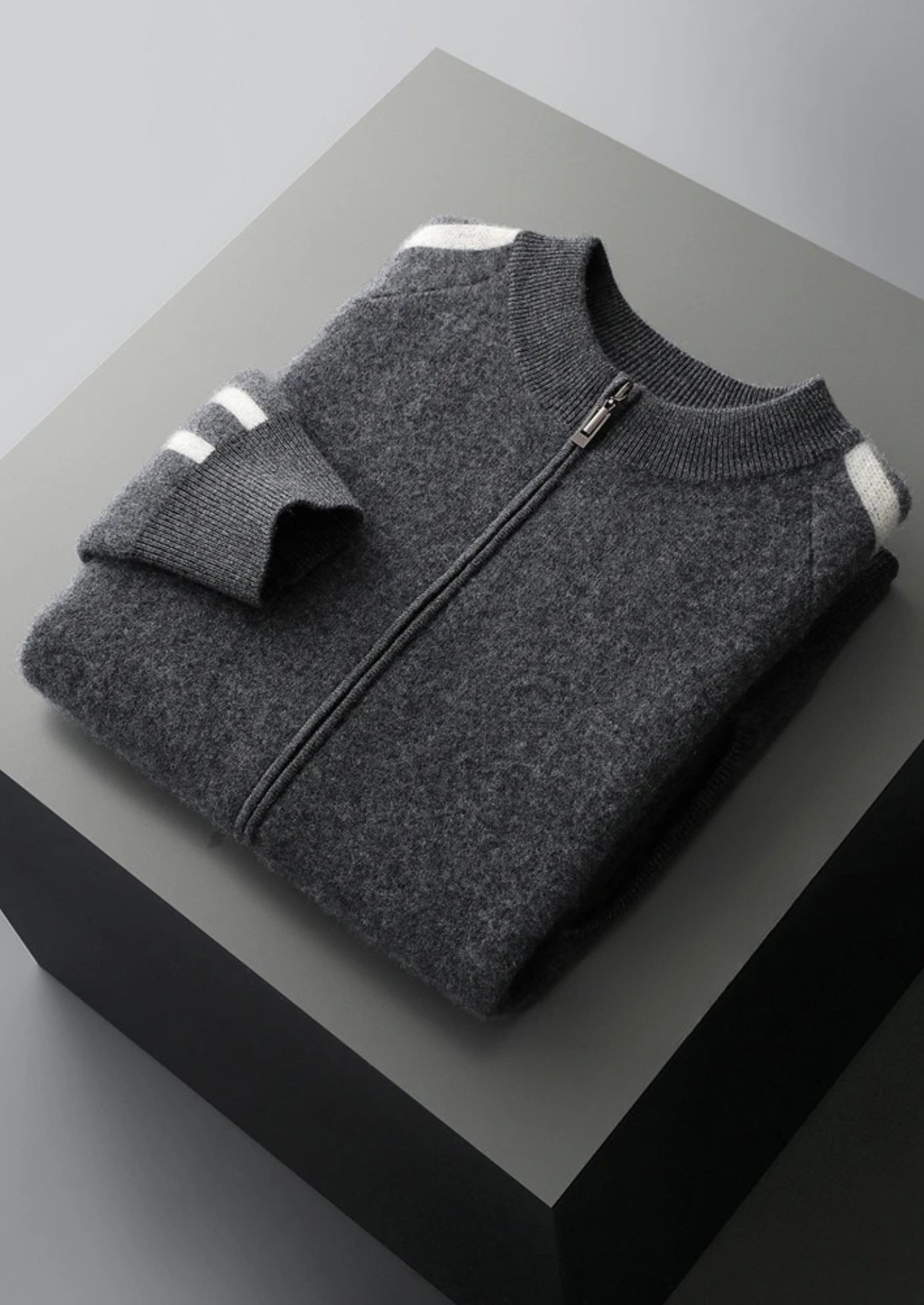 SIGNATURE MERIFIELD™ STRIPED CARDIGAN