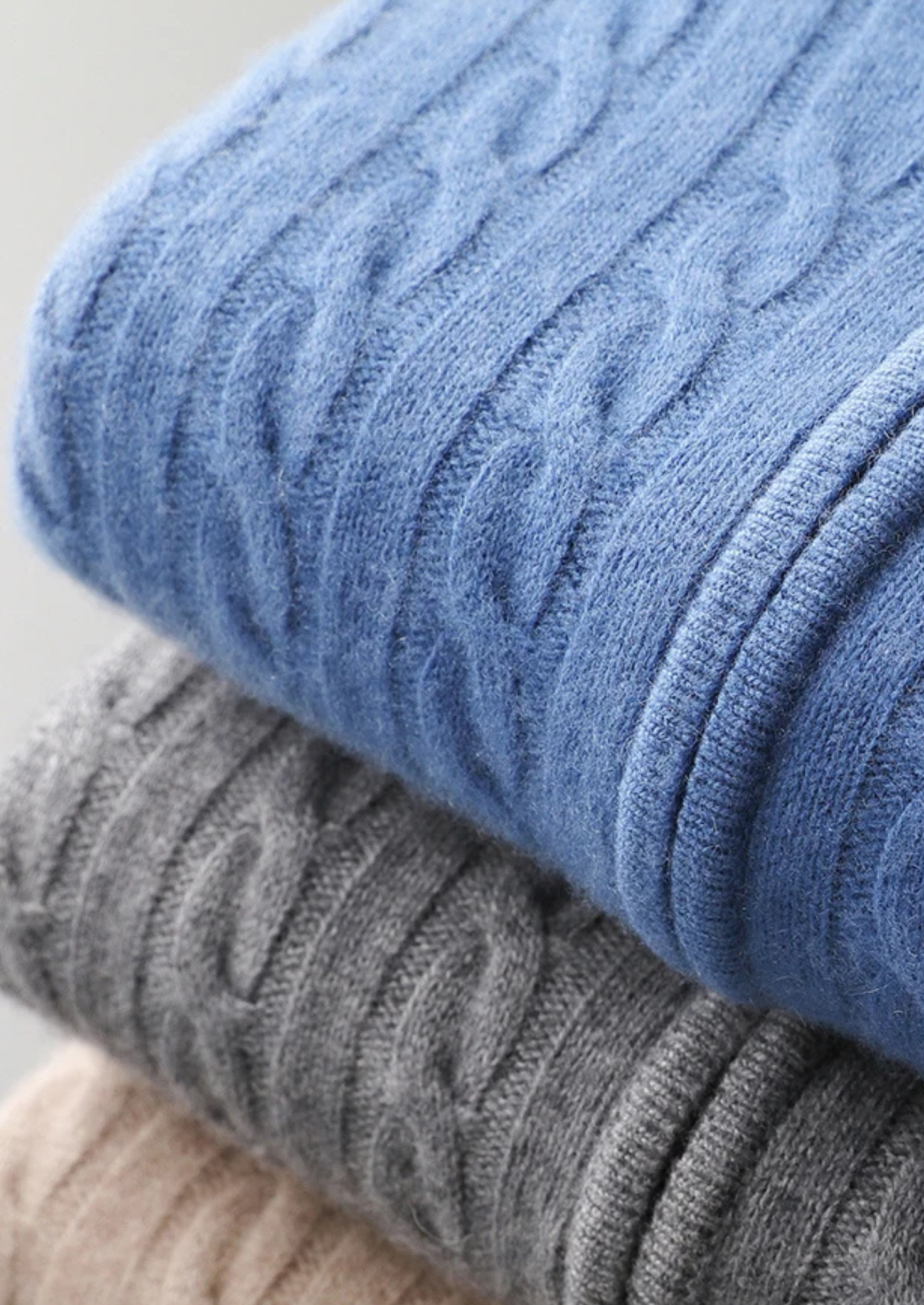 MAISON CASHCRAFT™ CABLE KNIT ZIPPER HOODIE