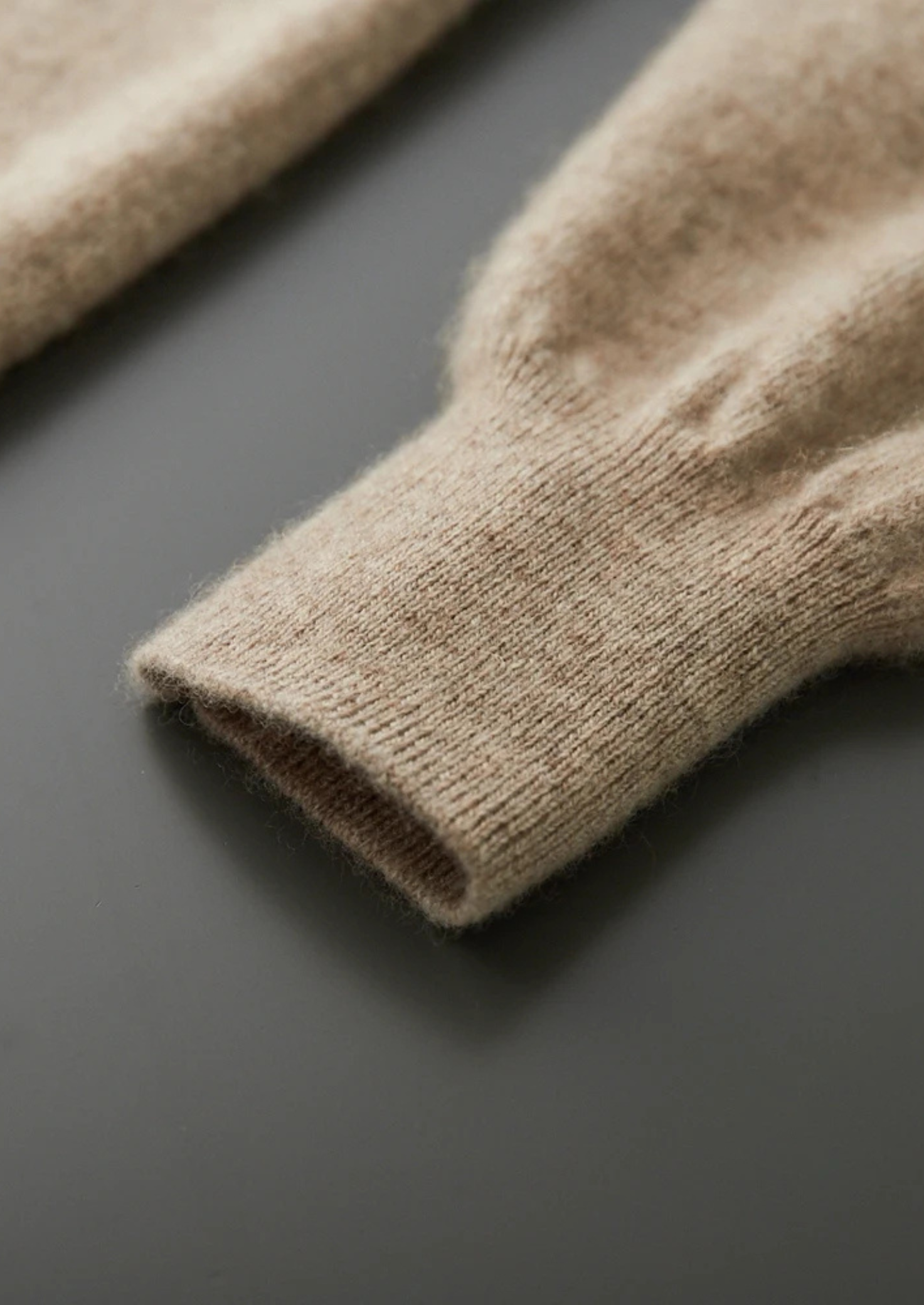 SIGNATURE MERIFIELD™ RAGLAN MOCKNECK