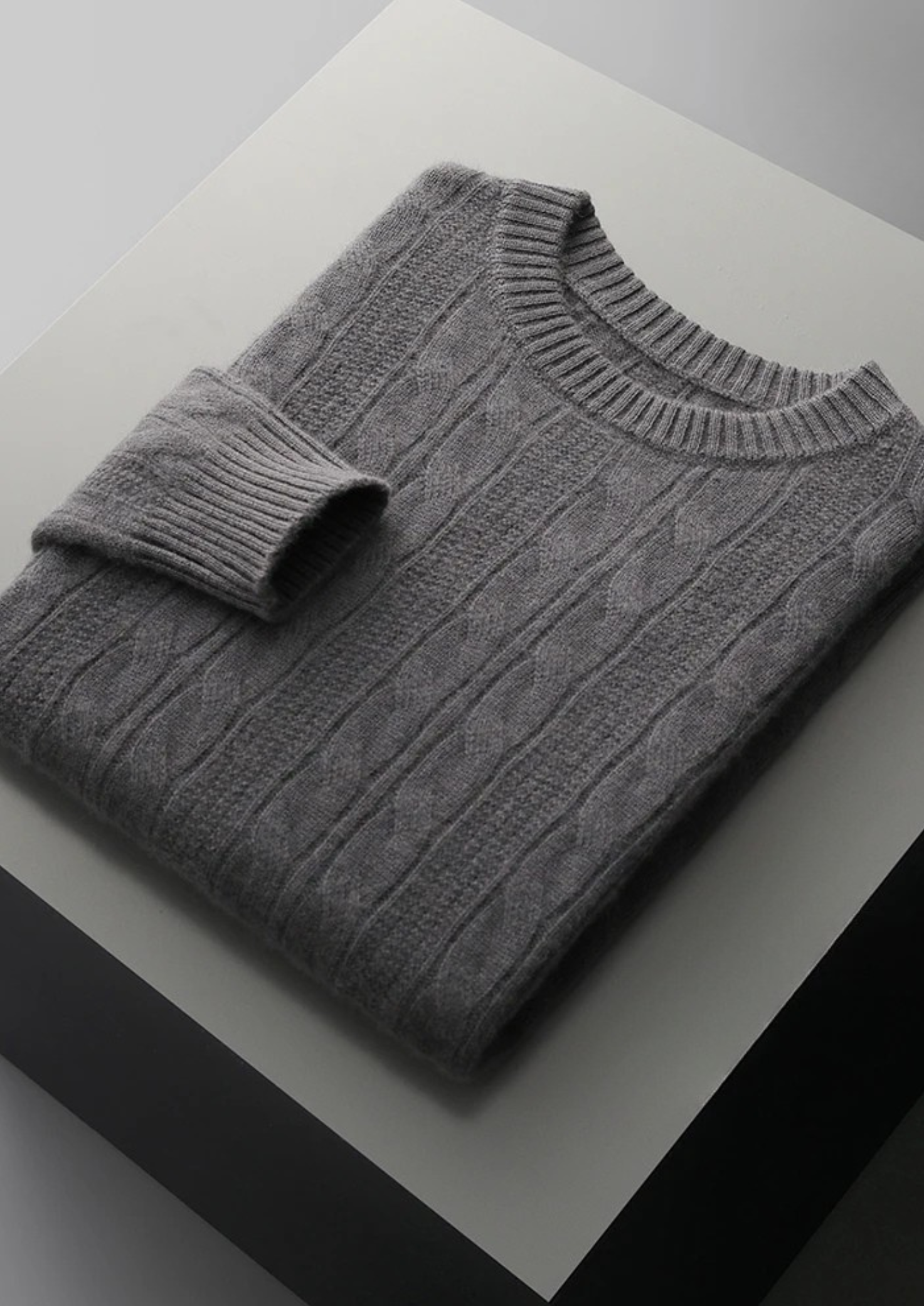 SIGNATURE MERIFIELD™ CABLE CREWNECK