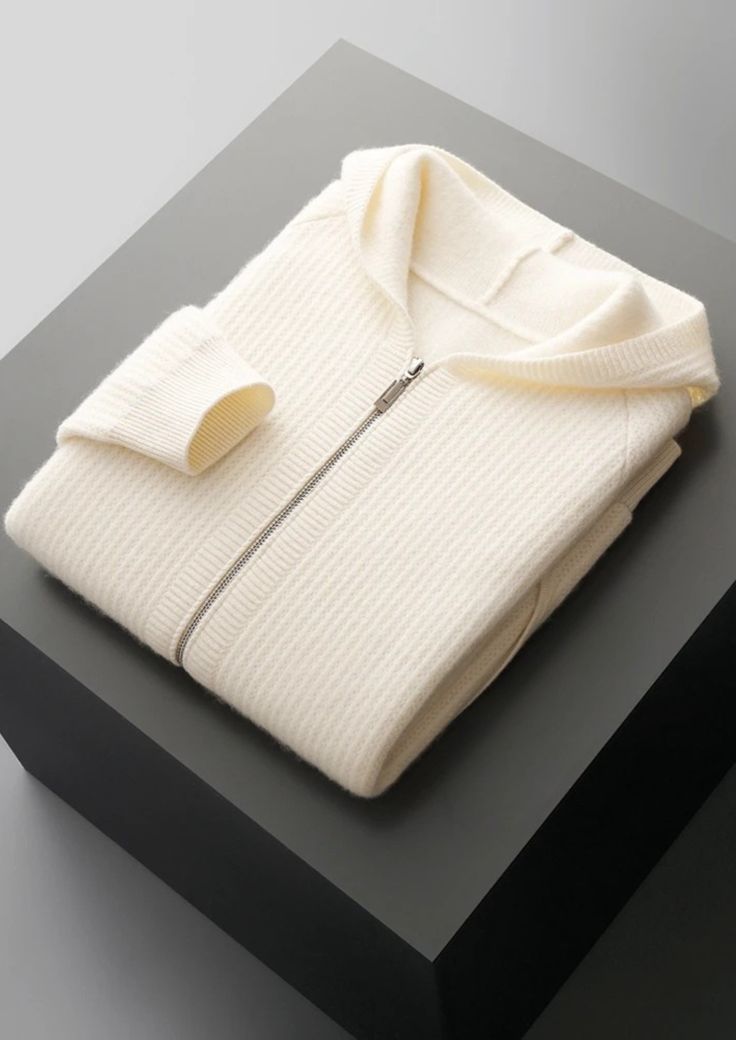 SIGNATURE MERIFIELD™ RIBBED ZIPPER HOODIE