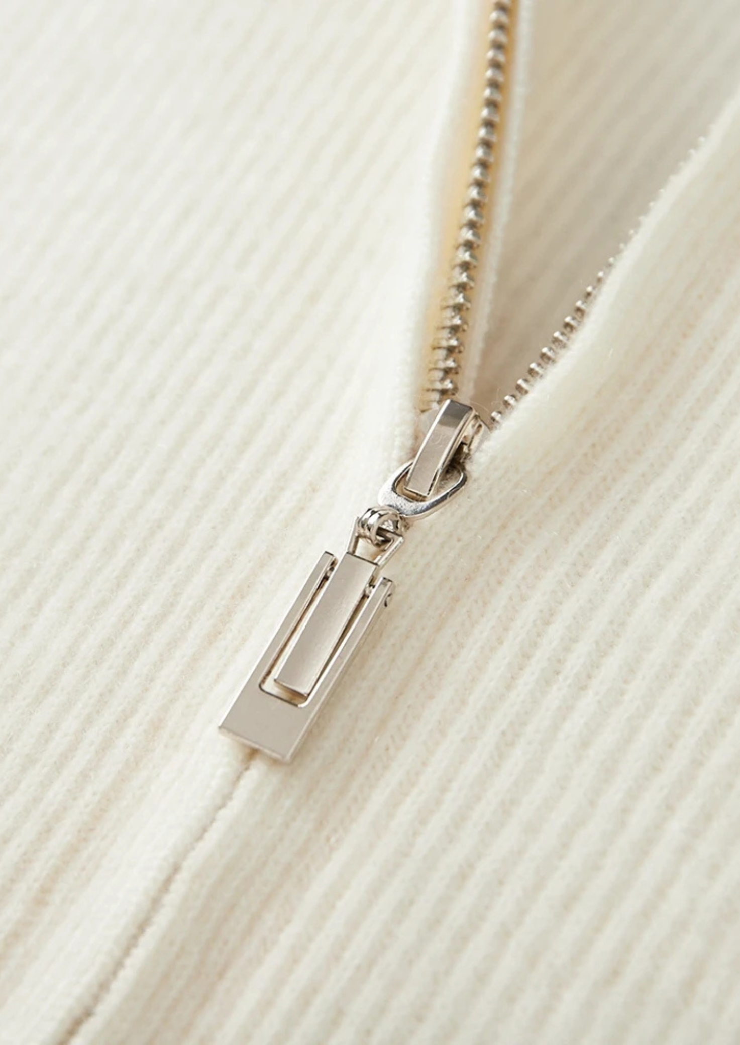 SIGNATURE MERIFIELD™ RIBBED ZIPPER CARDIGAN