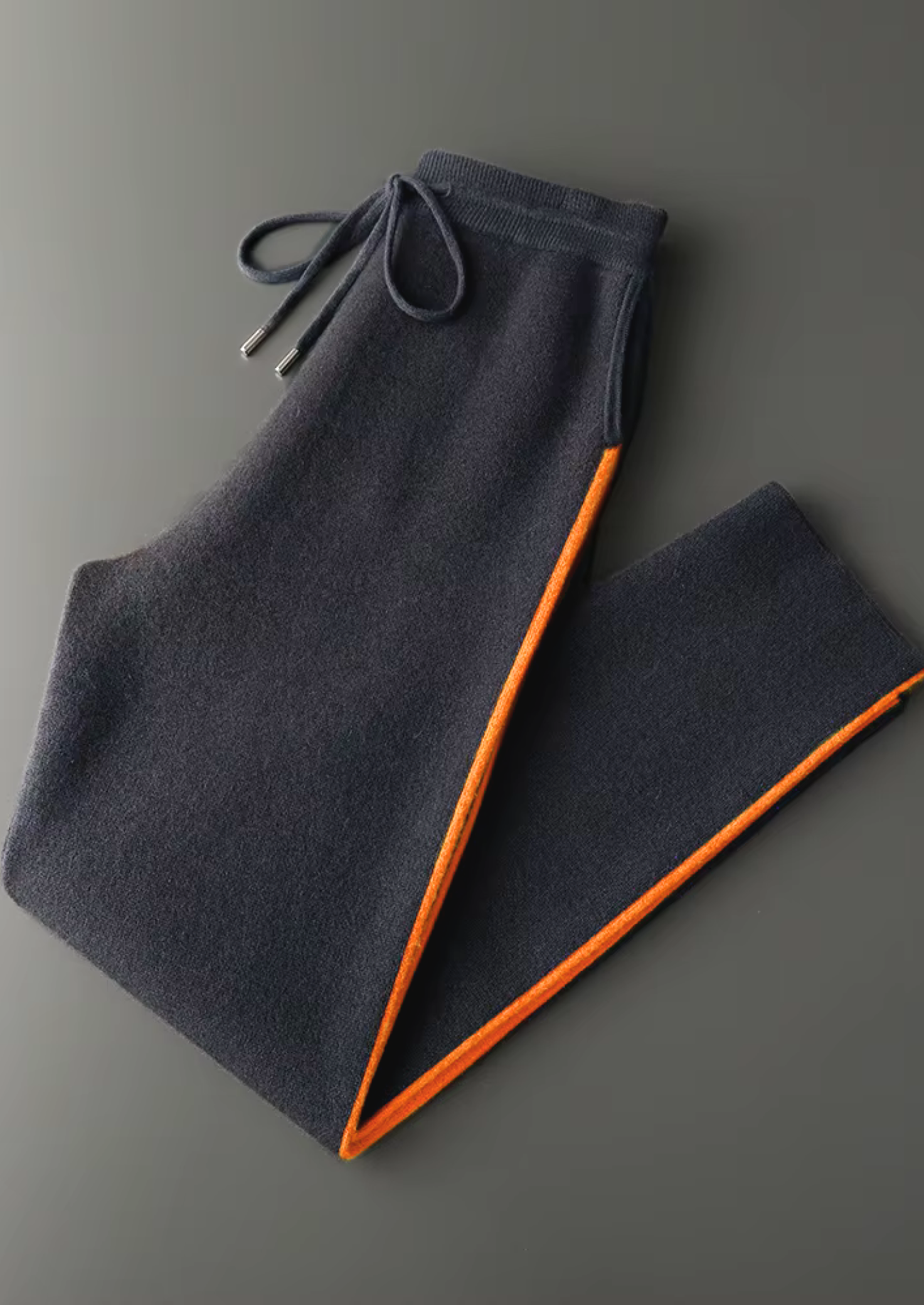 MAISON CASHCRAFT™ LEISURE SET