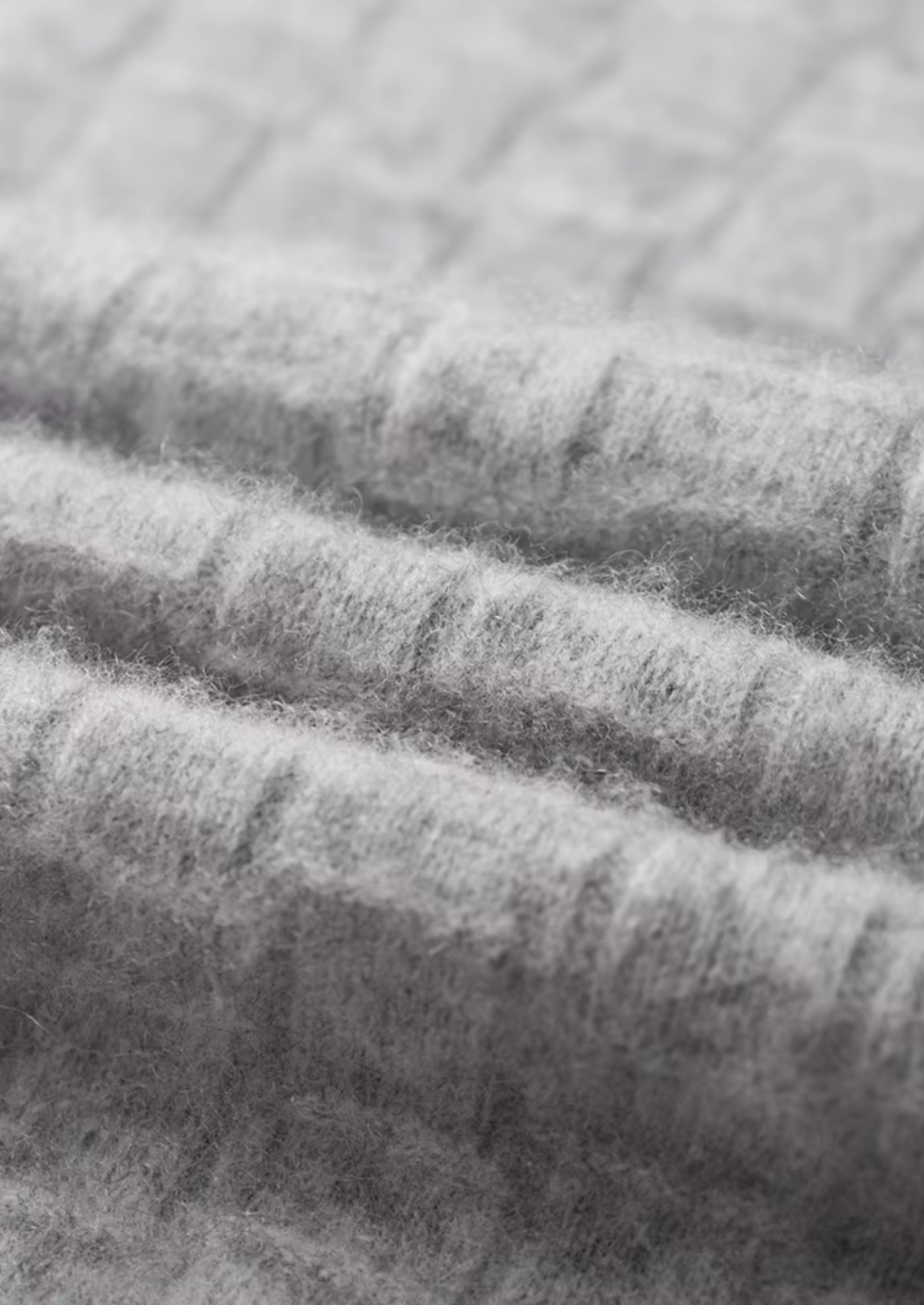 SIGNATURE MERIFIELD™ TEXTURED MOCKNECK