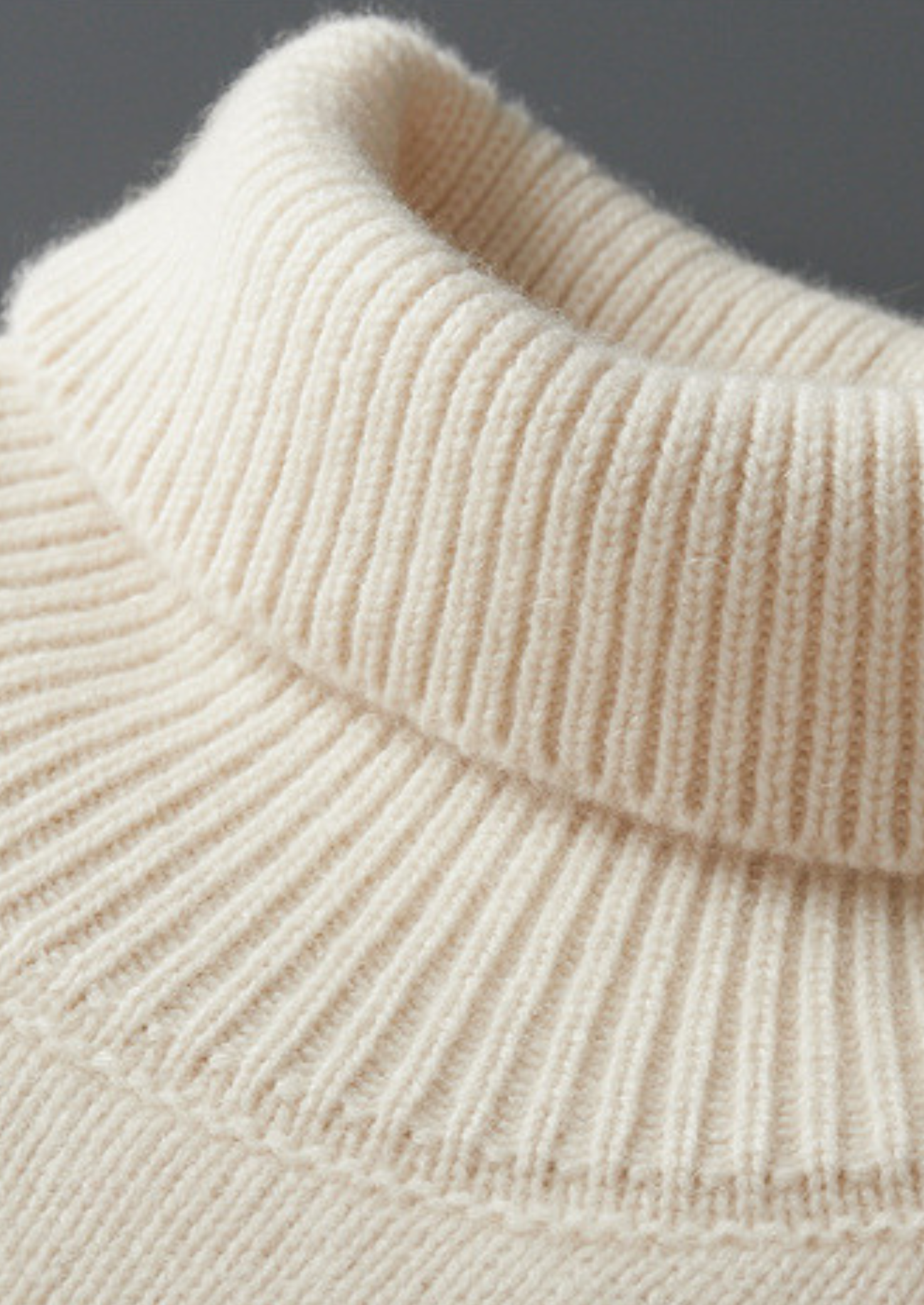HERITAGE VELWICK™ IVORY ESSENTIAL ROLLNECK