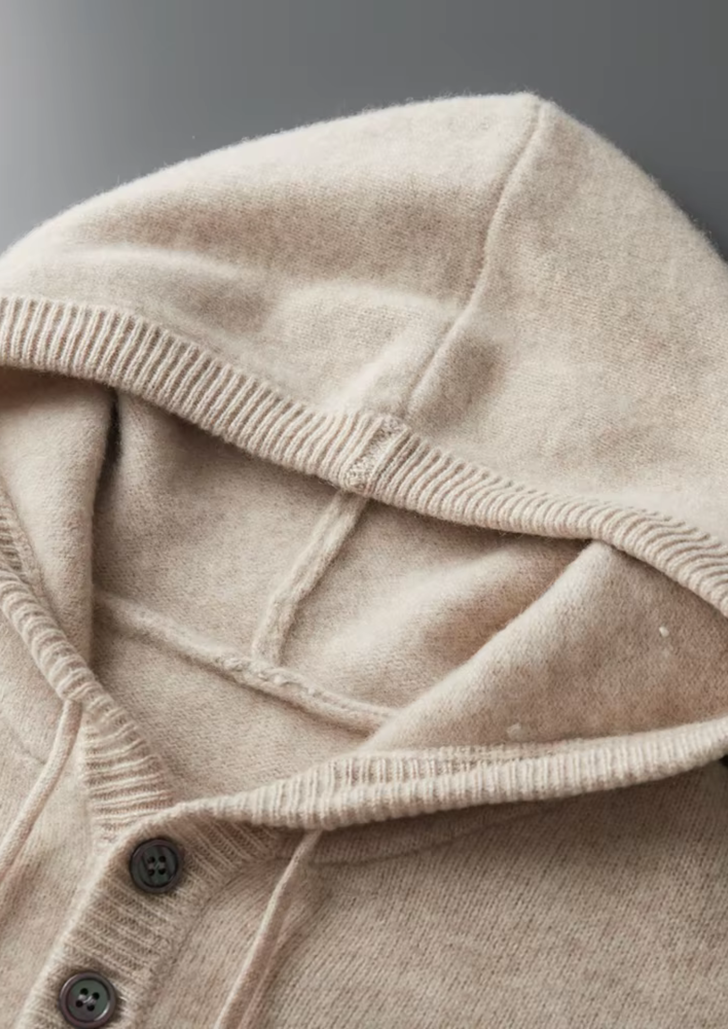 SIGNATURE MERIFIELD™ BUTTON HOODIE