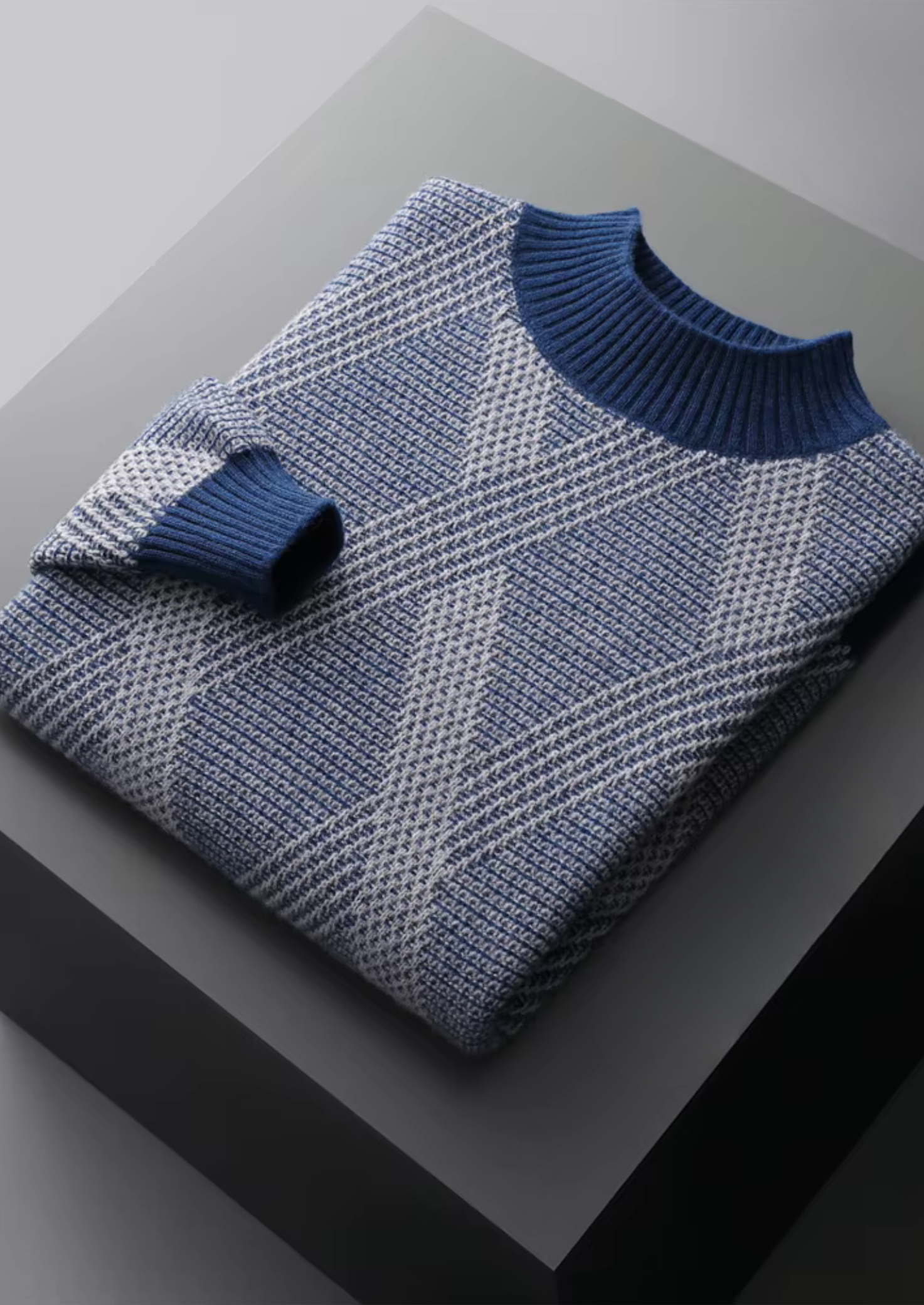 SIGNATURE MERIFIELD™ TWO TONE PATTERNED MOCKNECK