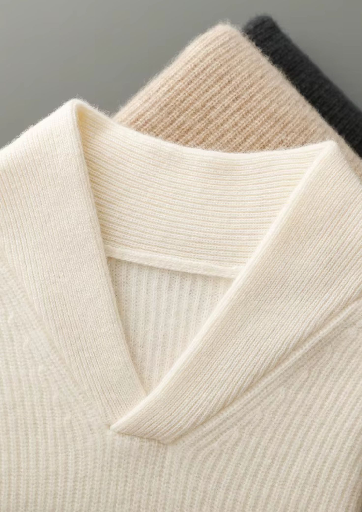 MAISON CASHCRAFT™ RIBBED V-NECK SWEATER