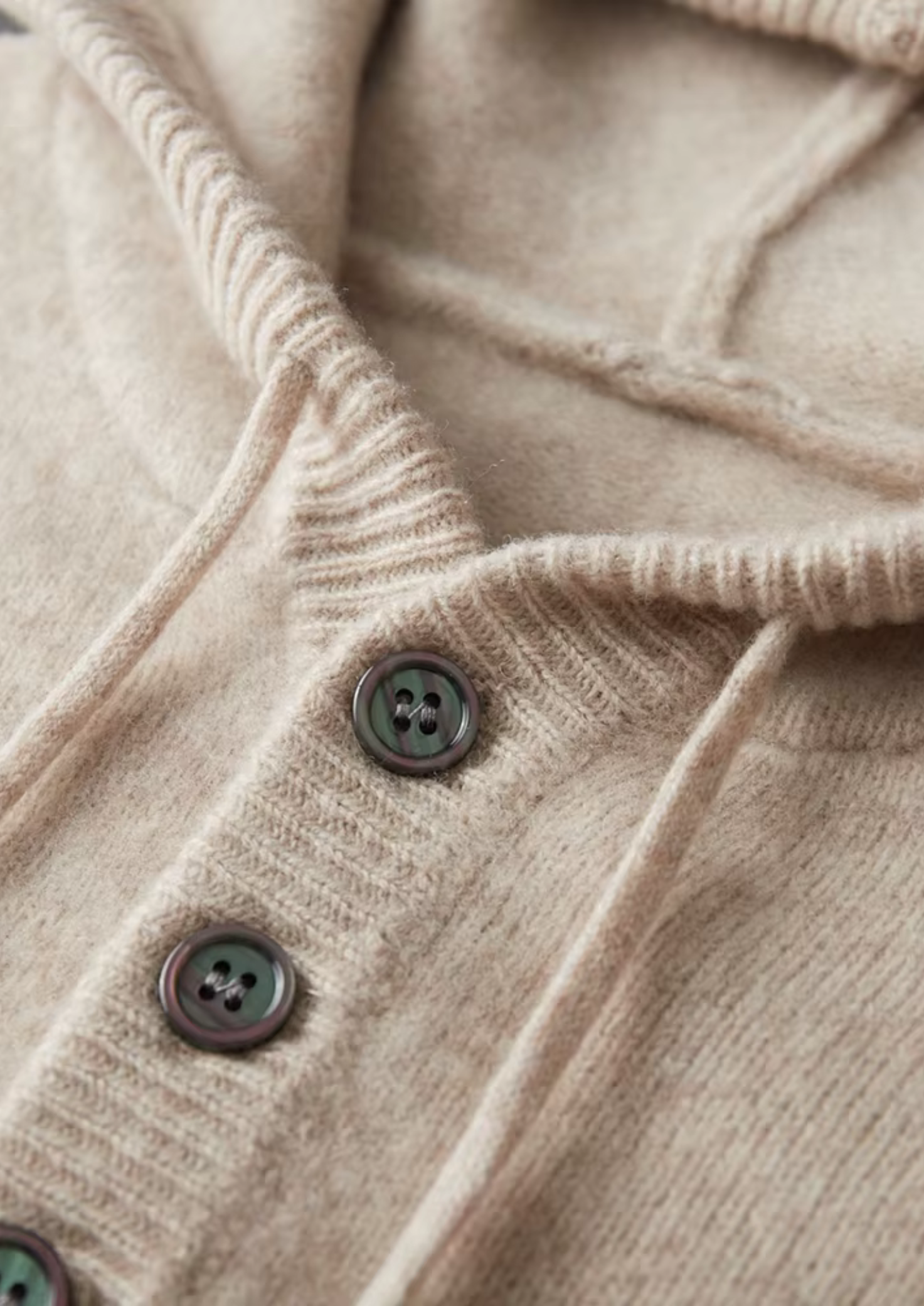 SIGNATURE MERIFIELD™ BUTTON HOODIE