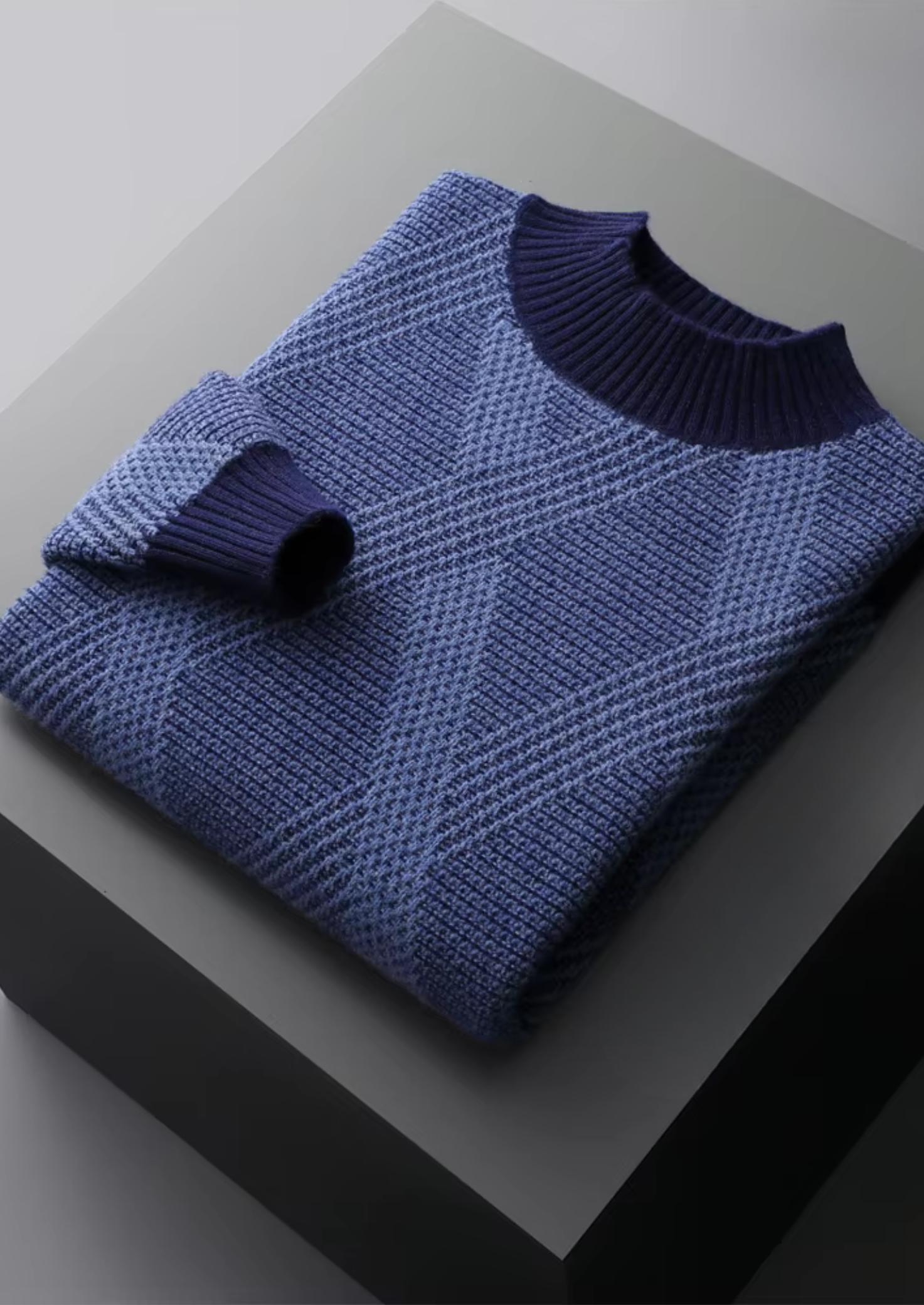 SIGNATURE MERIFIELD™ TWO TONE PATTERNED MOCKNECK
