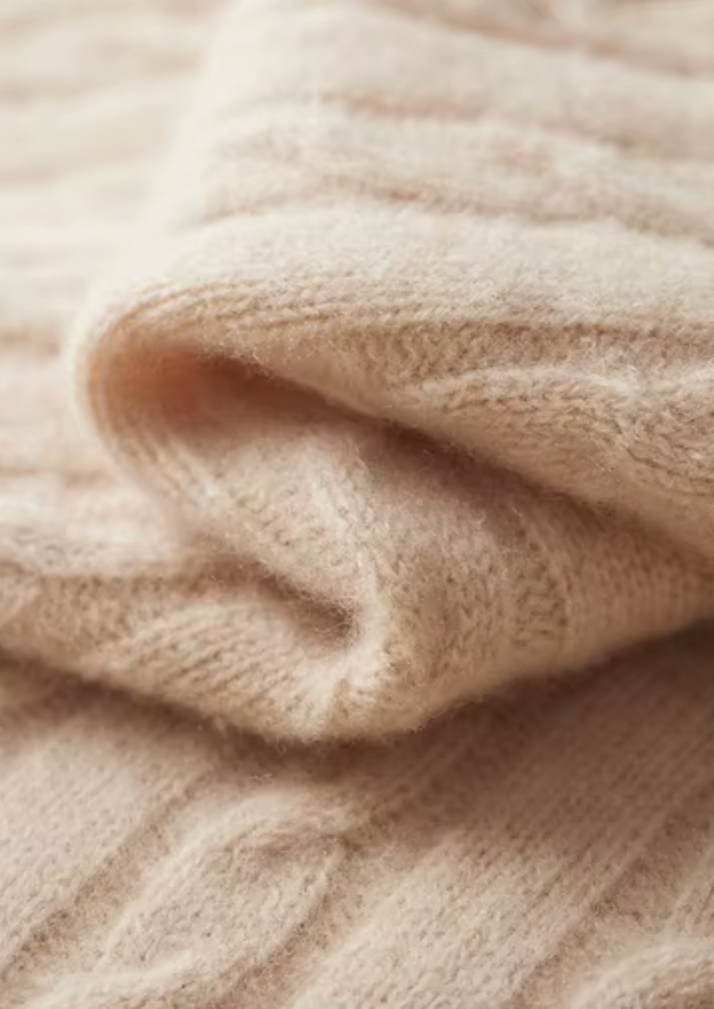 SIGNATURE MERIFIELD™ CABLE KNIT HENLEY SWEATER