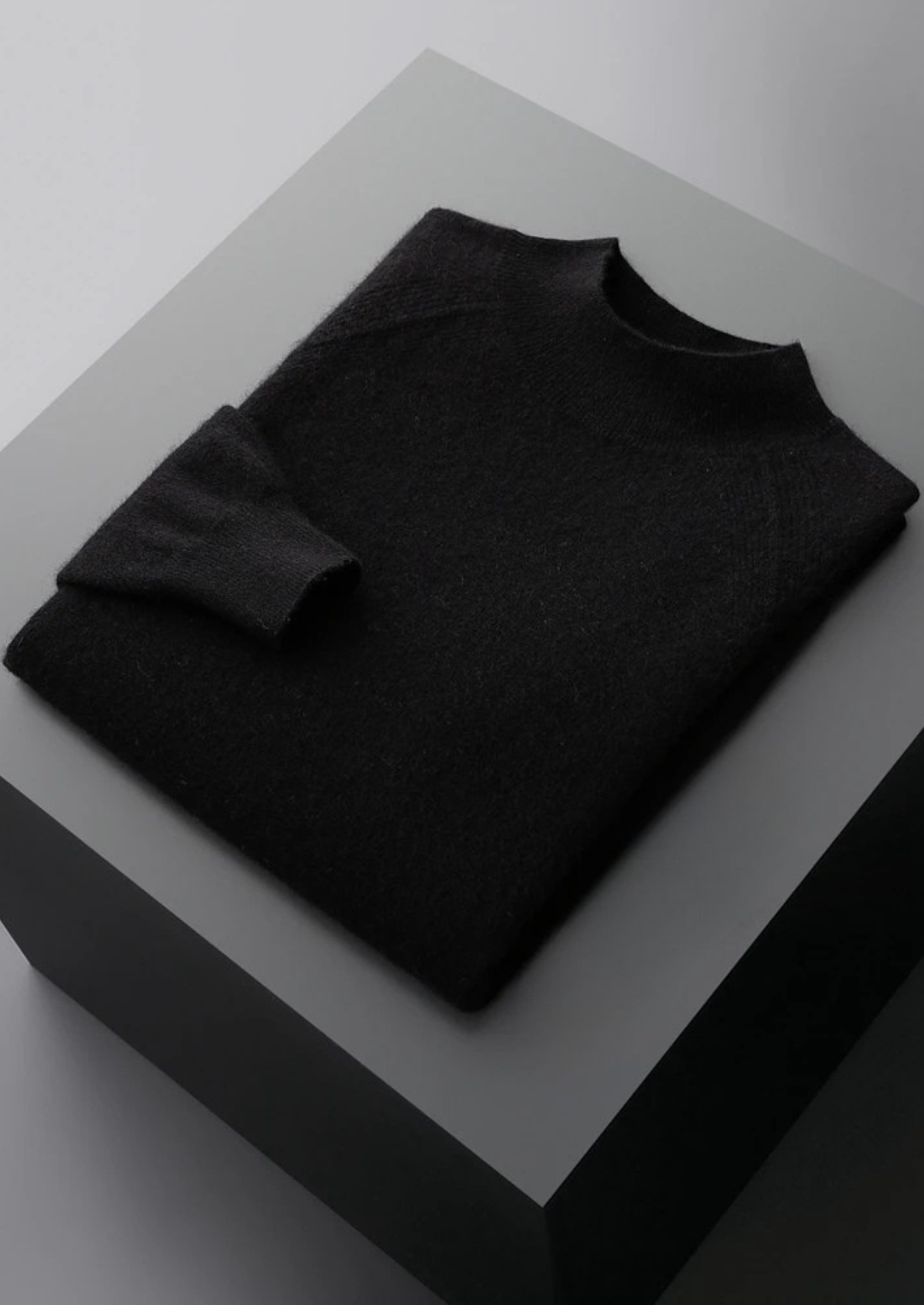 SIGNATURE MERIFIELD™ RAGLAN MOCKNECK