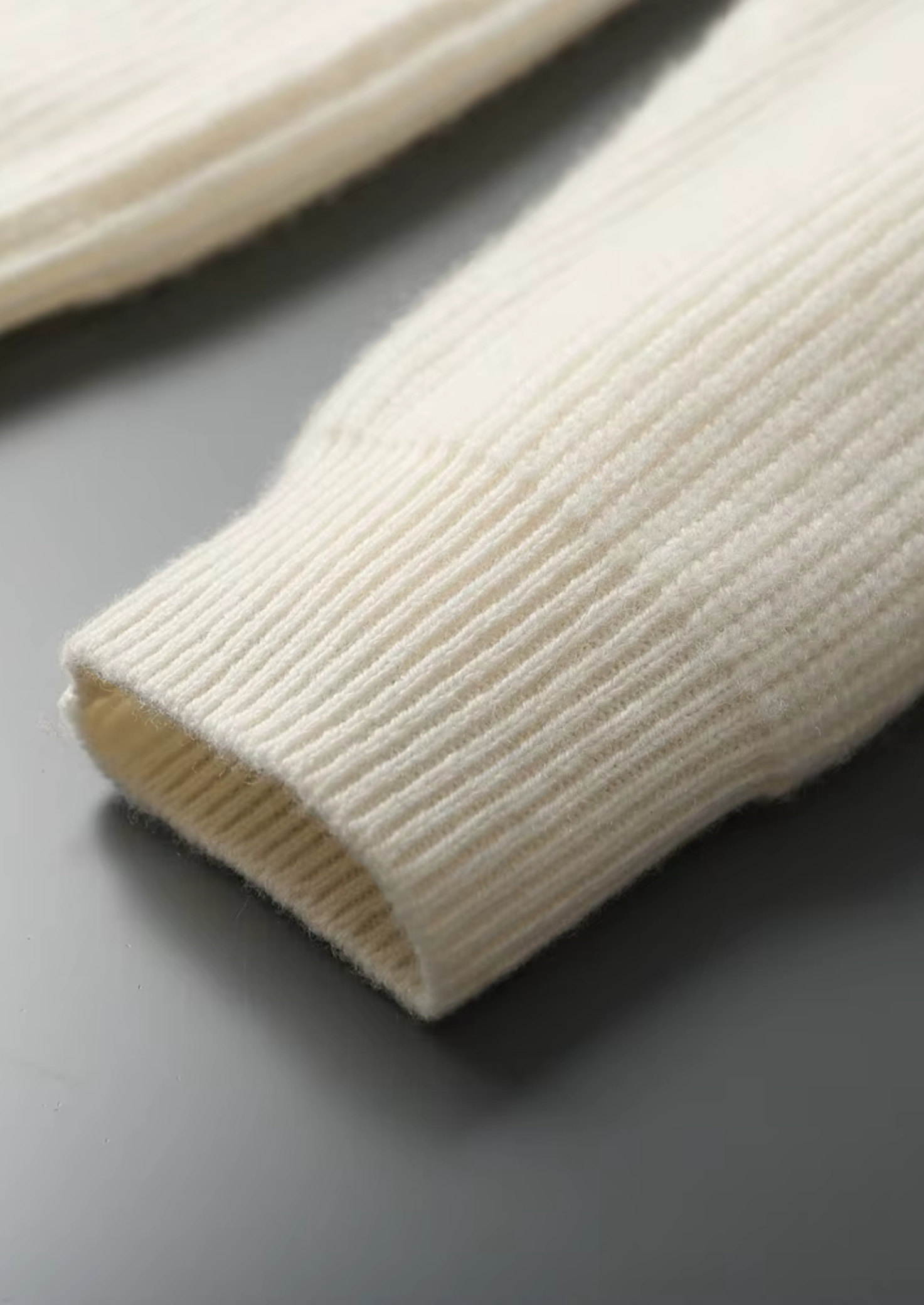 MAISON CASHCRAFT™ RIBBED V-NECK SWEATER