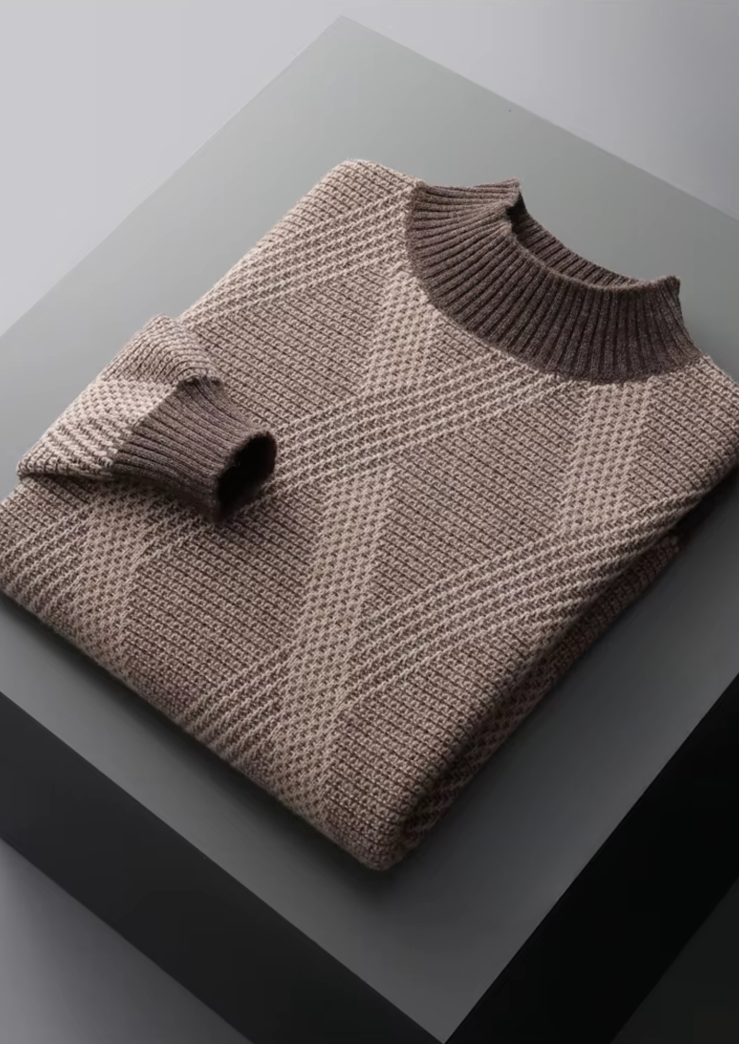 SIGNATURE MERIFIELD™ TWO TONE PATTERNED MOCKNECK