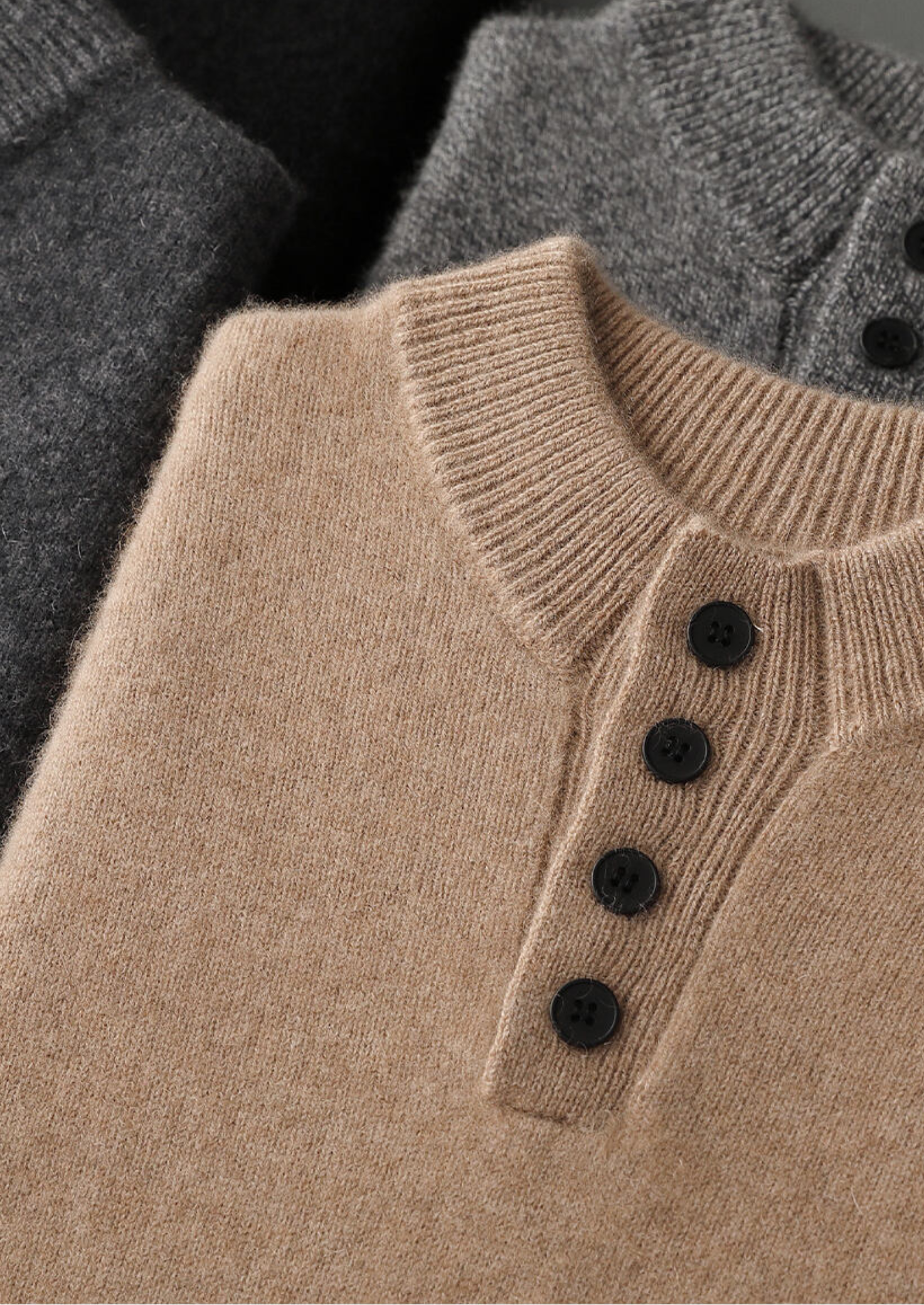HERITAGE VELWICK™ BEIGE BUTTON SWEATER