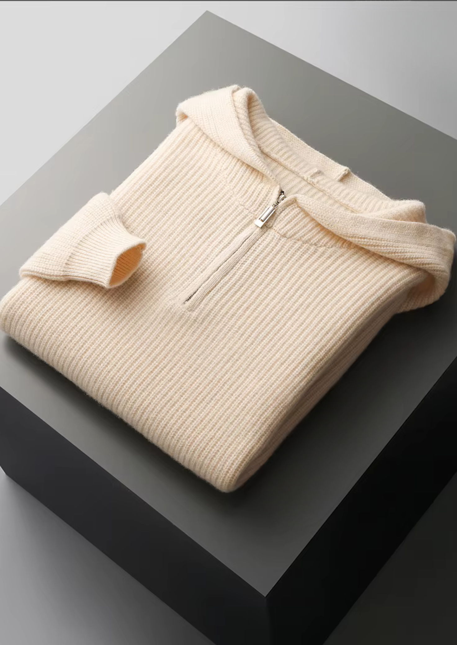 SIGNATURE MERIFIELD™ HALF ZIPPER HOODIE