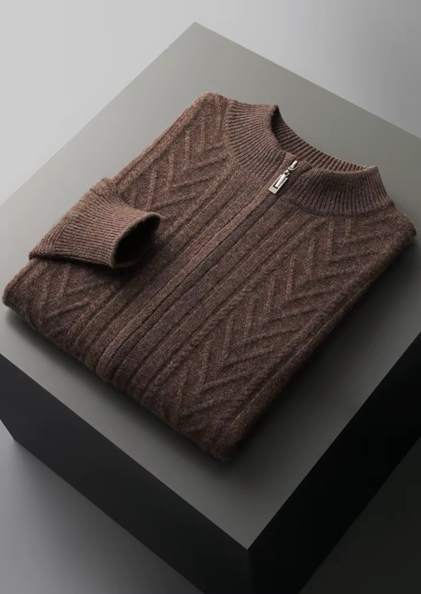 SIGNATURE MERIFIELD™ PATTERNED ZIP CARDIGAN