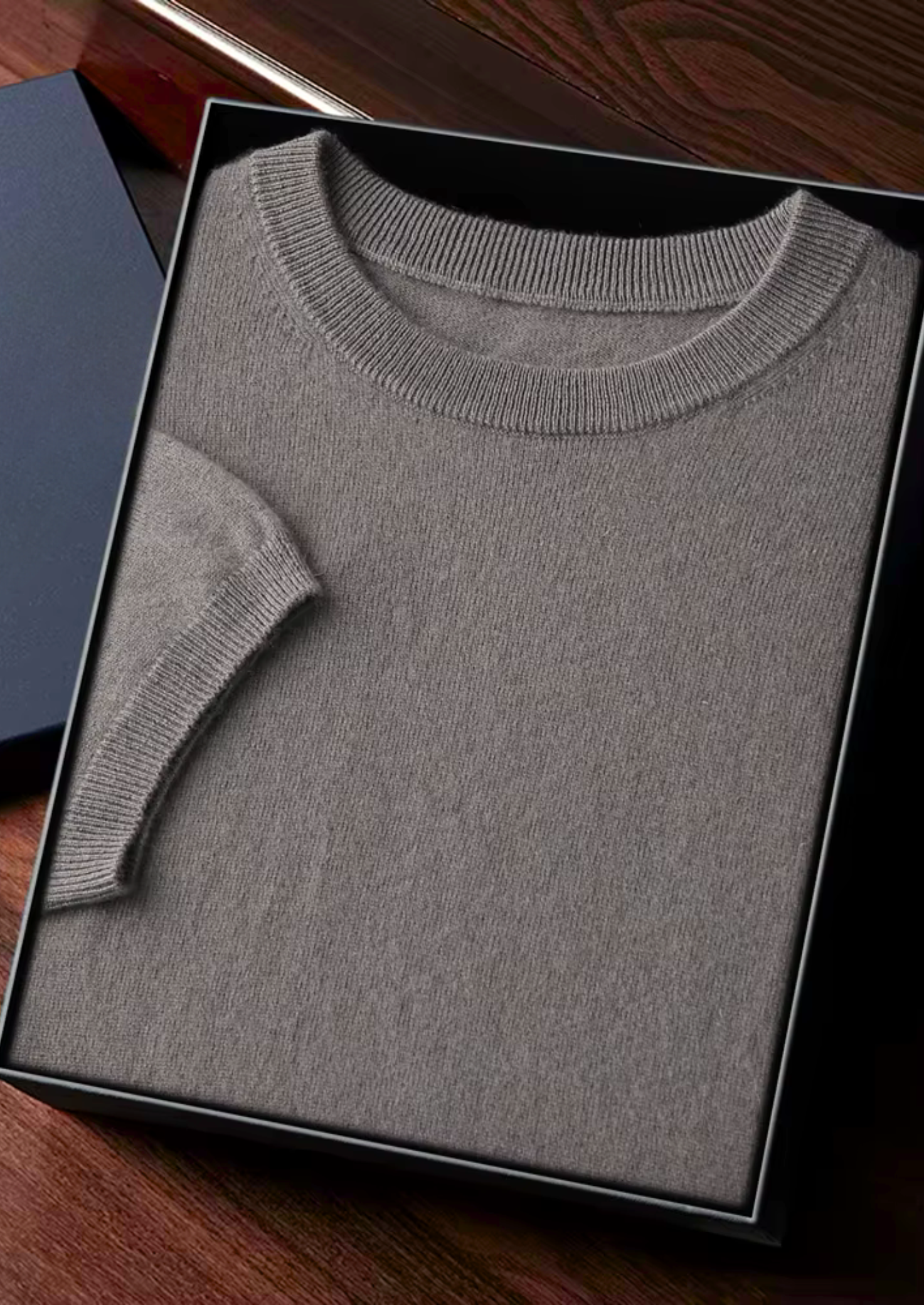MAISON CASHCRAFT™ CLASSIC CREWNECK T-SHIRT