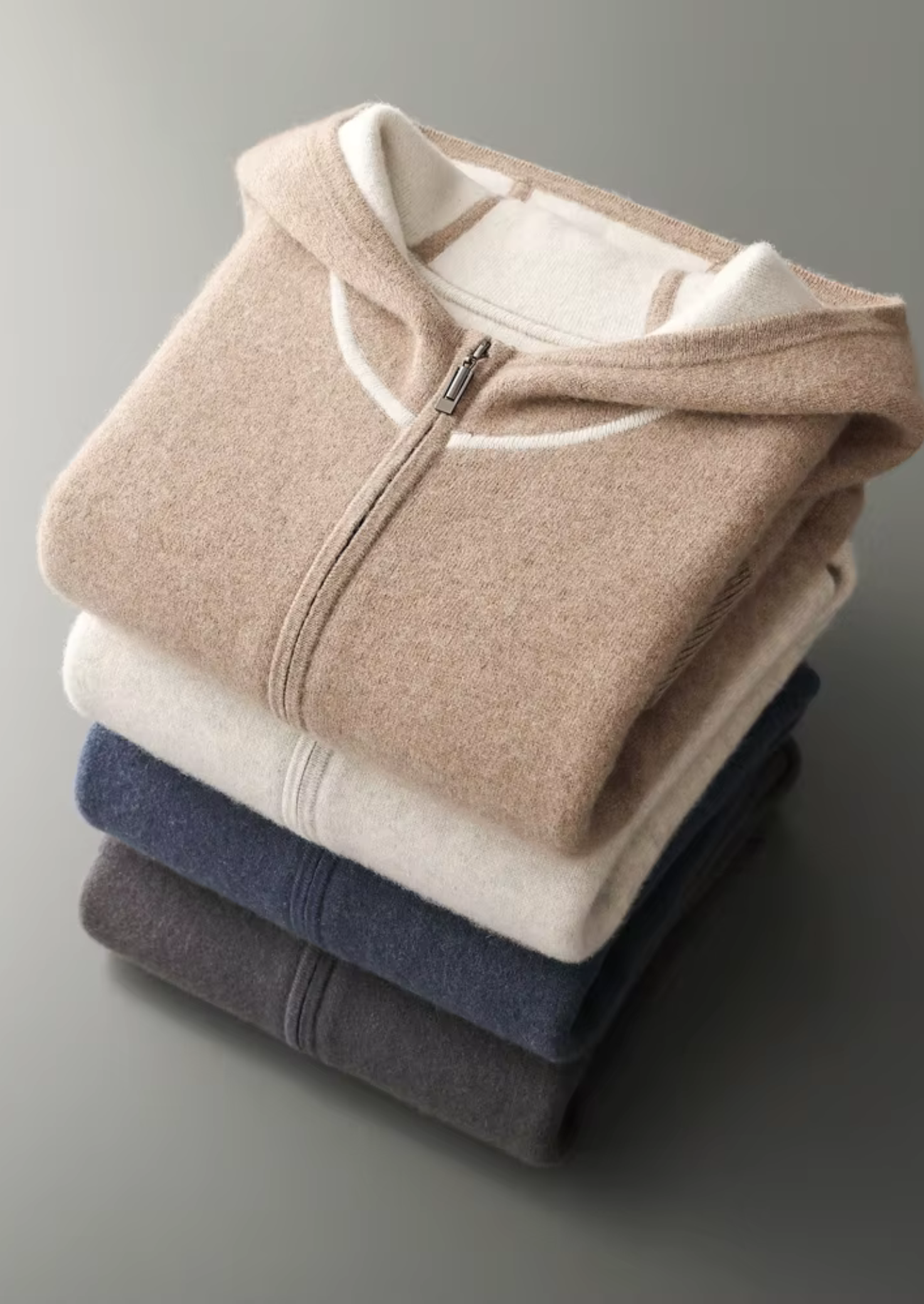 MAISON CASHCRAFT™ LEISURE SET