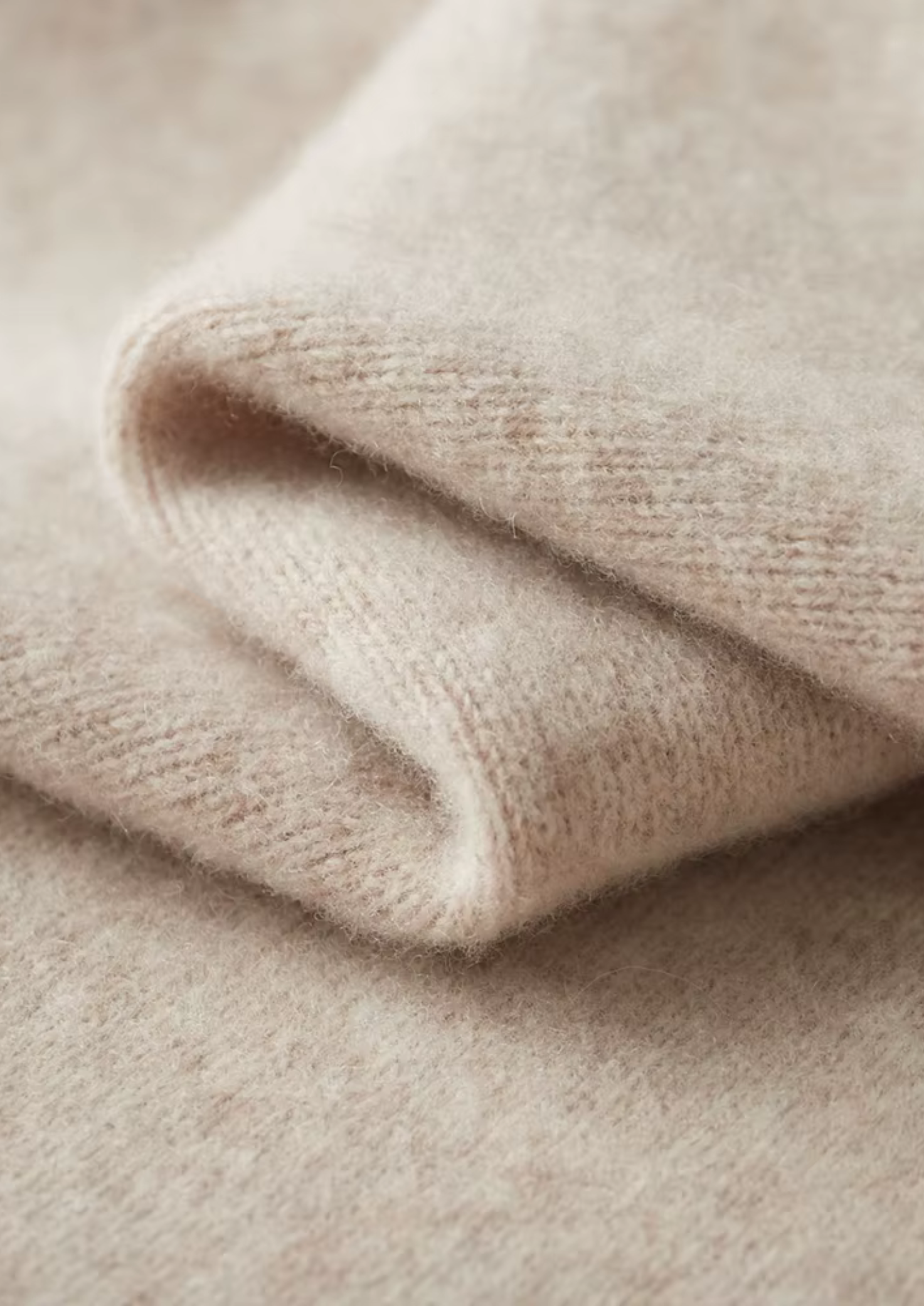 SIGNATURE MERIFIELD™ BUTTON HOODIE