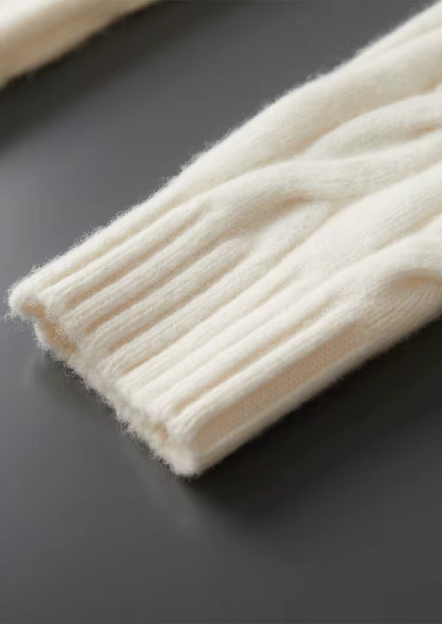 SIGNATURE MERIFIELD™ DUAL-ZIP CABLE CARDIGAN