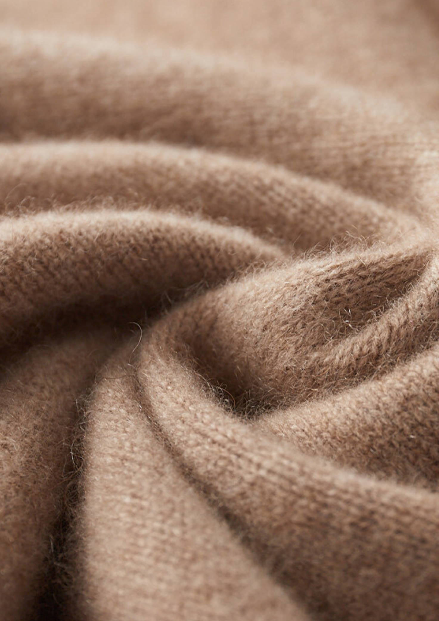 HERITAGE VELWICK™ BEIGE BUTTON SWEATER