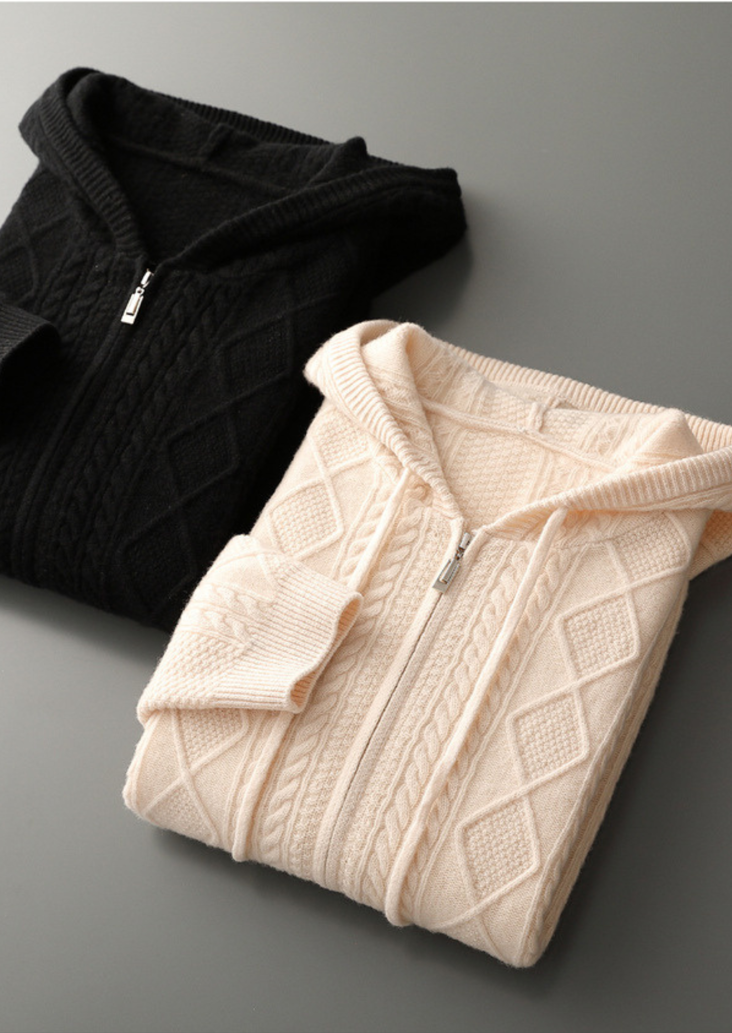 SIGNATURE MERIFIELD™ WINTERTIME ZIPPER HOODIE