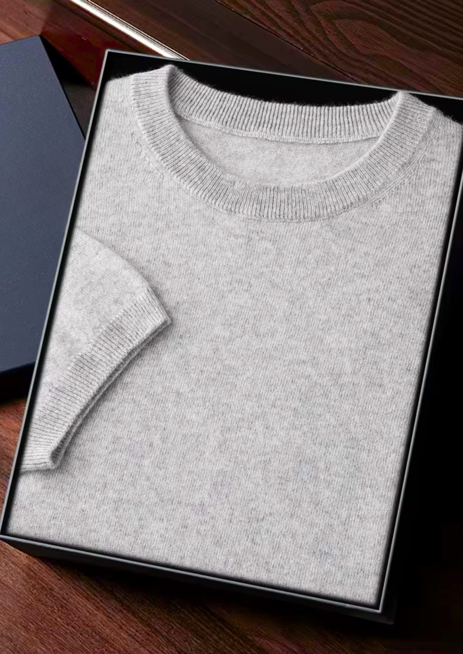 MAISON CASHCRAFT™ CLASSIC CREWNECK T-SHIRT