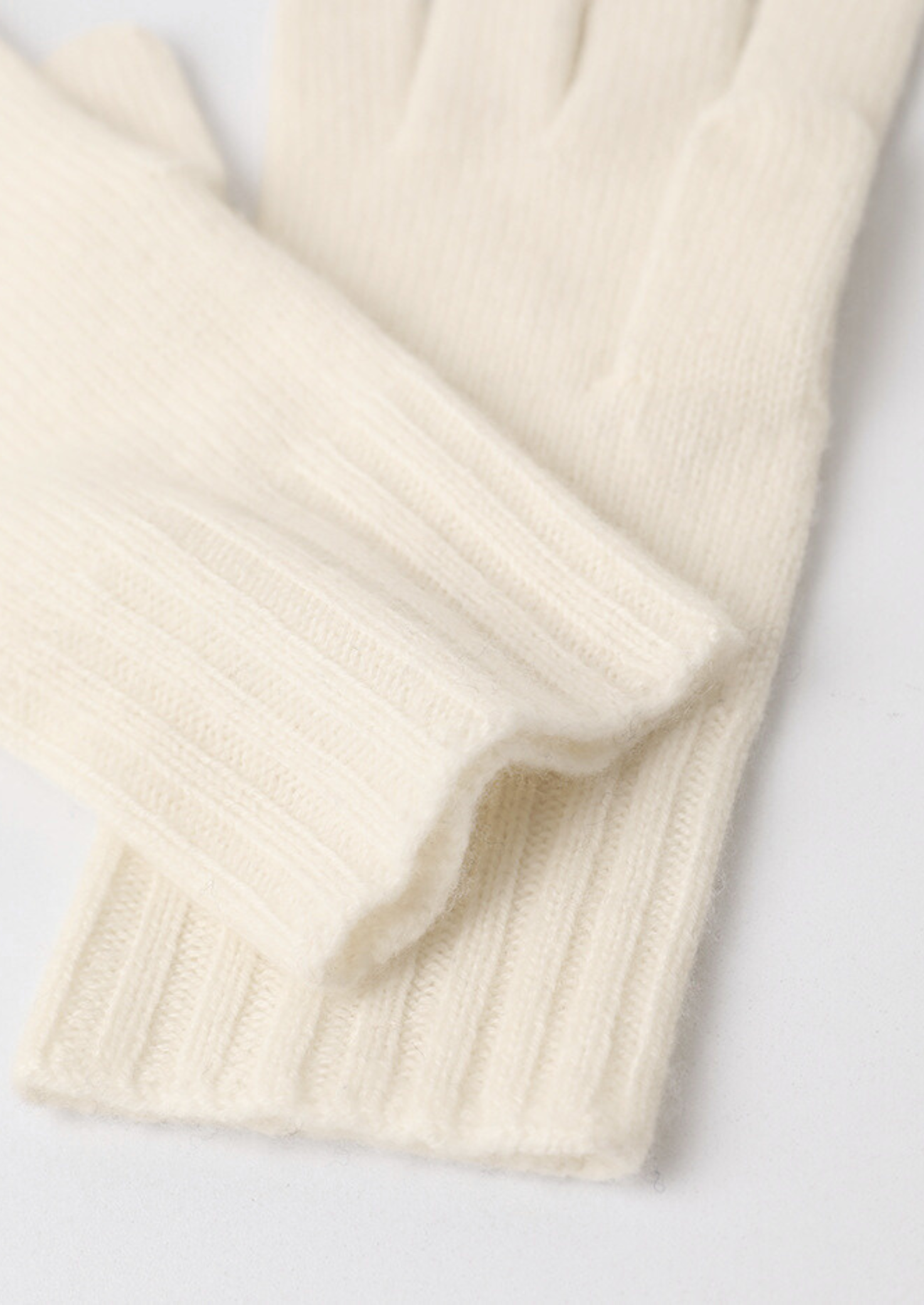 SIGNATURE MERIFIELD™ WINTERTIME ESSENTIALS - IVORY