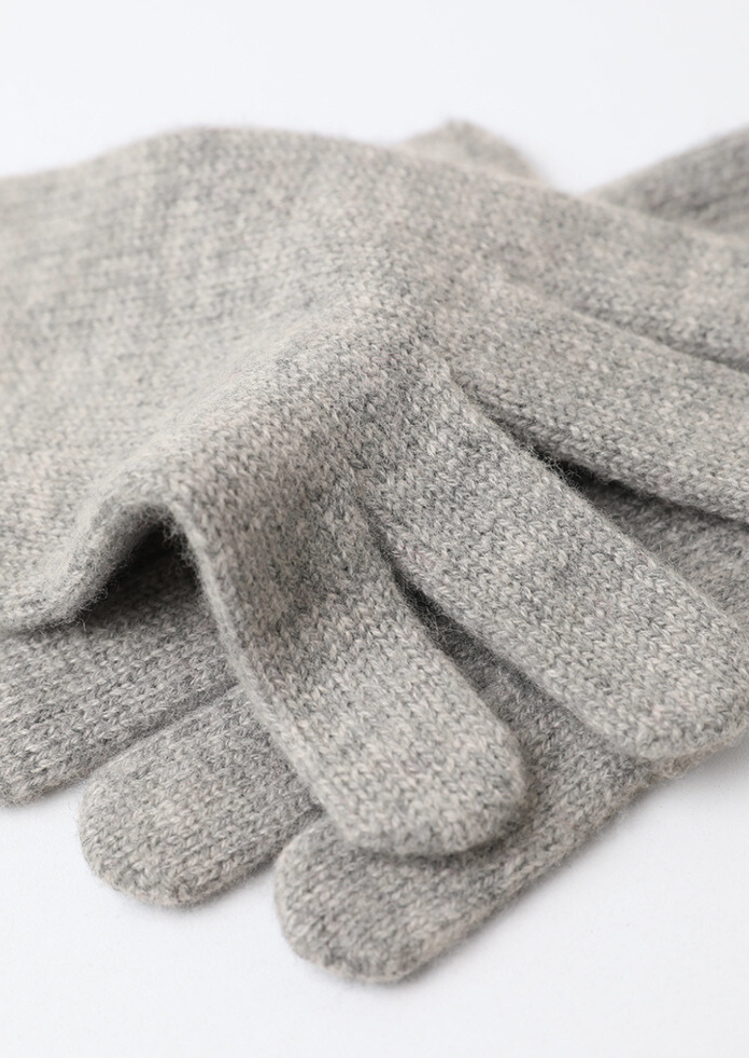 SIGNATURE MERIFIELD™ WINTERTIME ESSENTIALS - LIGHT GRAY