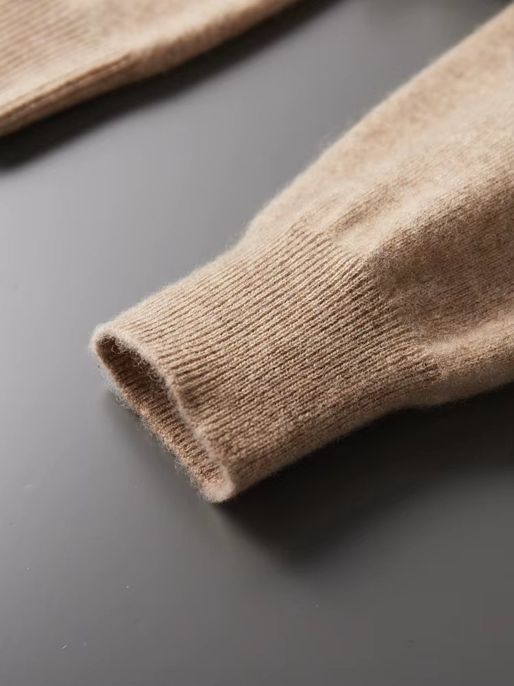 SIGNATURE MERIFIELD™ BEIGE LEISURE HOODIE