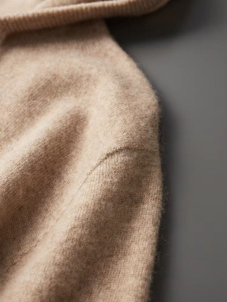 SIGNATURE MERIFIELD™ BEIGE LEISURE HOODIE
